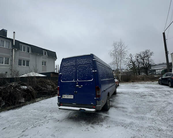 Синій Мерседес Sprinter, об'ємом двигуна 2.1 л та пробігом 100 тис. км за 6500 $, фото 4 на Automoto.ua
