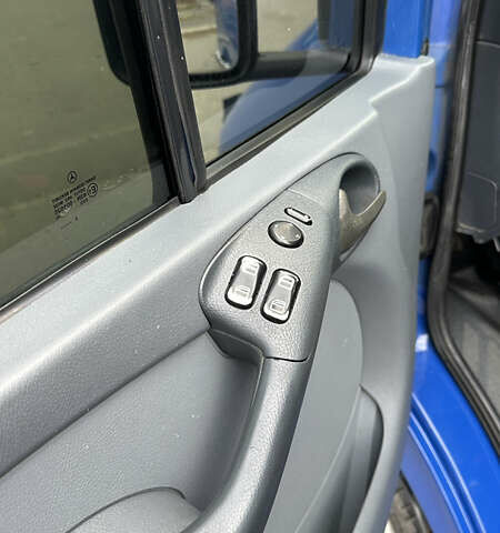 Синій Мерседес Sprinter, об'ємом двигуна 2.2 л та пробігом 1 тис. км за 13200 $, фото 20 на Automoto.ua
