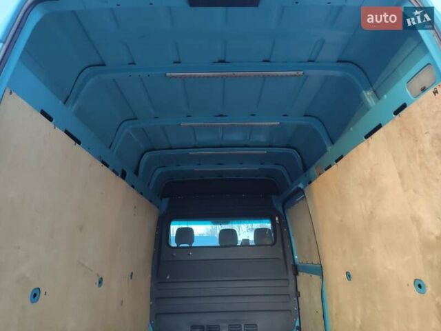 Синий Мерседес Sprinter, объемом двигателя 0 л и пробегом 228 тыс. км за 17500 $, фото 33 на Automoto.ua