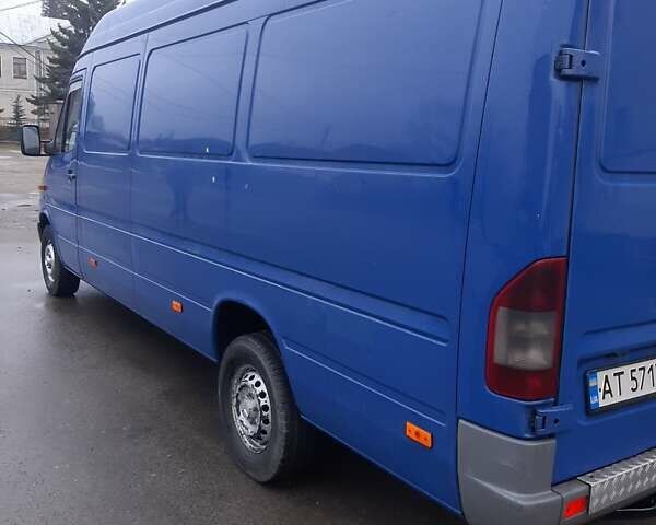 Синій Мерседес Sprinter, об'ємом двигуна 2.1 л та пробігом 410 тис. км за 7999 $, фото 1 на Automoto.ua