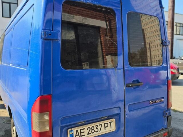Синій Мерседес Sprinter, об'ємом двигуна 2.1 л та пробігом 460 тис. км за 8500 $, фото 1 на Automoto.ua