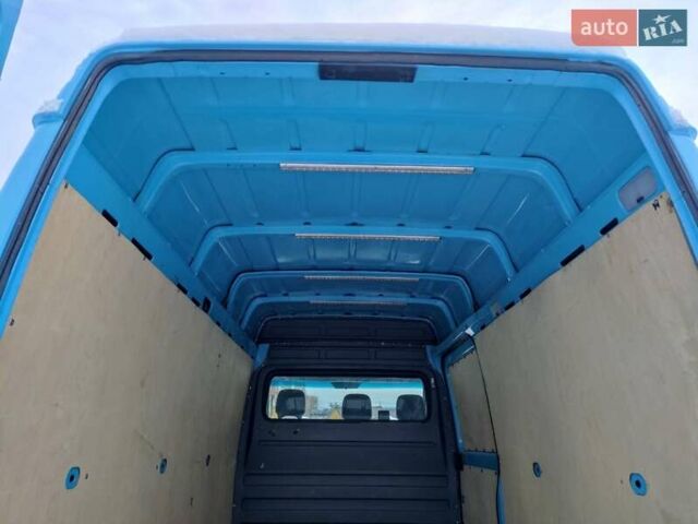 Синий Мерседес Sprinter, объемом двигателя 0 л и пробегом 228 тыс. км за 17700 $, фото 33 на Automoto.ua