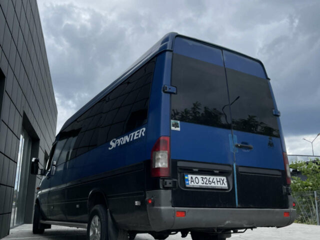 Синий Мерседес Sprinter, объемом двигателя 2.69 л и пробегом 380 тыс. км за 9800 $, фото 10 на Automoto.ua