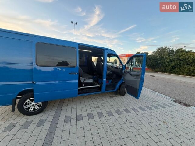 Синий Мерседес Sprinter, объемом двигателя 2.7 л и пробегом 830 тыс. км за 11069 $, фото 1 на Automoto.ua