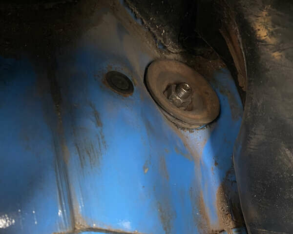 Синий Мерседес Sprinter, объемом двигателя 2.15 л и пробегом 670 тыс. км за 6000 $, фото 4 на Automoto.ua