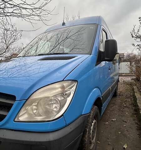 Синій Мерседес Sprinter, об'ємом двигуна 2.1 л та пробігом 445 тис. км за 8000 $, фото 2 на Automoto.ua