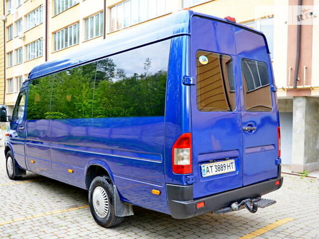 Синій Мерседес Sprinter, об'ємом двигуна 2.69 л та пробігом 370 тис. км за 12800 $, фото 8 на Automoto.ua