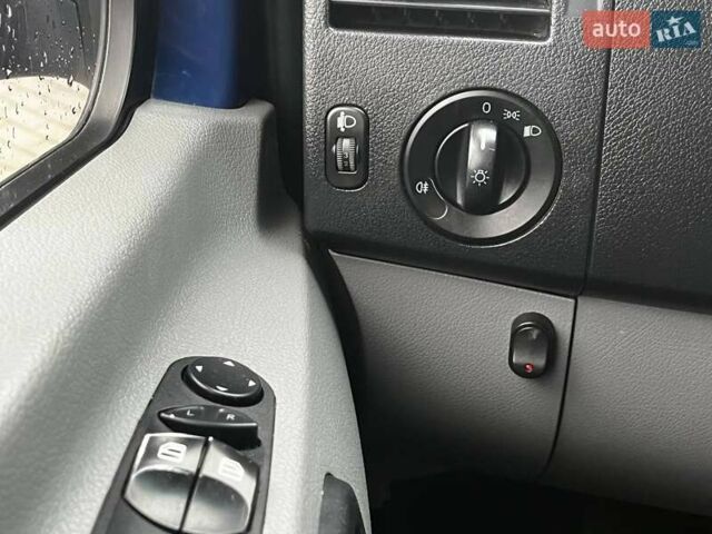 Синій Мерседес Sprinter, об'ємом двигуна 3 л та пробігом 603 тис. км за 11500 $, фото 18 на Automoto.ua