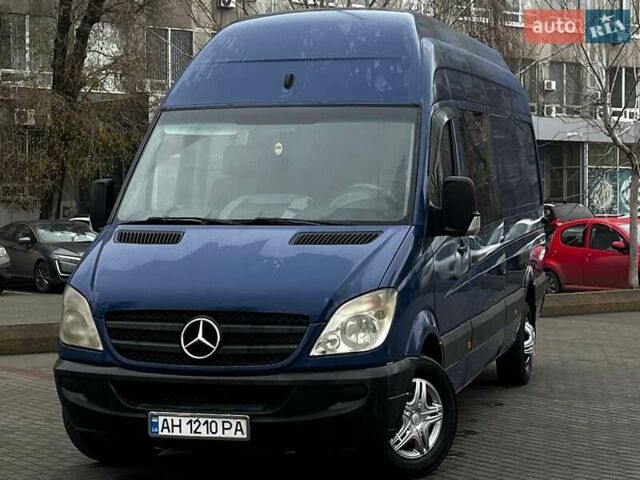 Синій Мерседес Sprinter, об'ємом двигуна 3 л та пробігом 603 тис. км за 11500 $, фото 5 на Automoto.ua