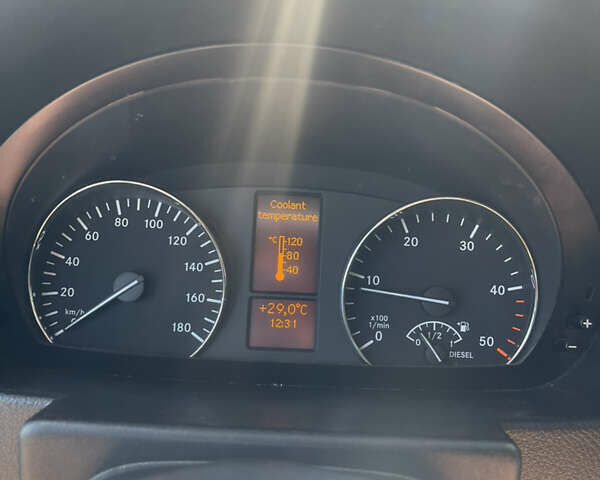 Синий Мерседес Sprinter, объемом двигателя 2.2 л и пробегом 511 тыс. км за 10300 $, фото 12 на Automoto.ua