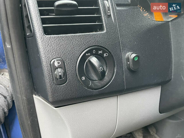 Синий Мерседес Sprinter, объемом двигателя 2.15 л и пробегом 560 тыс. км за 11999 $, фото 44 на Automoto.ua