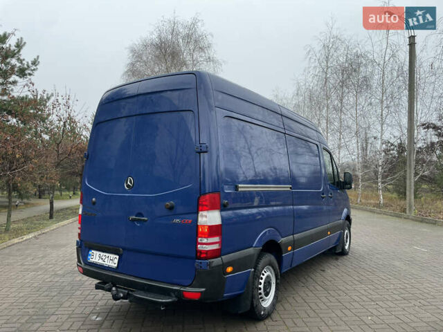 Синий Мерседес Sprinter, объемом двигателя 2.15 л и пробегом 560 тыс. км за 11999 $, фото 5 на Automoto.ua