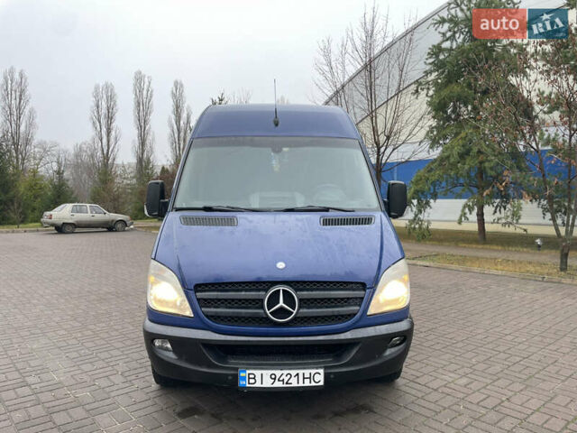 Синий Мерседес Sprinter, объемом двигателя 2.15 л и пробегом 560 тыс. км за 11999 $, фото 11 на Automoto.ua