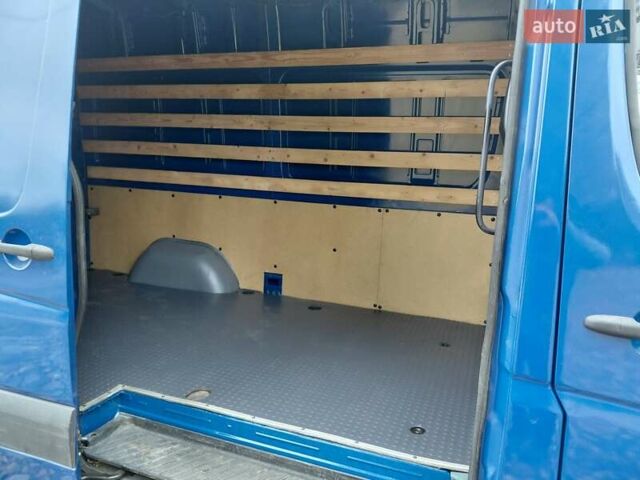Синій Мерседес Sprinter, об'ємом двигуна 2.15 л та пробігом 385 тис. км за 10700 $, фото 19 на Automoto.ua