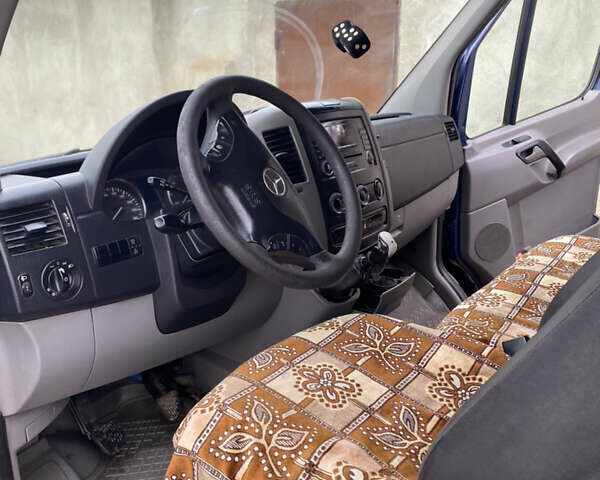 Синій Мерседес Sprinter, об'ємом двигуна 2.15 л та пробігом 463 тис. км за 9500 $, фото 18 на Automoto.ua