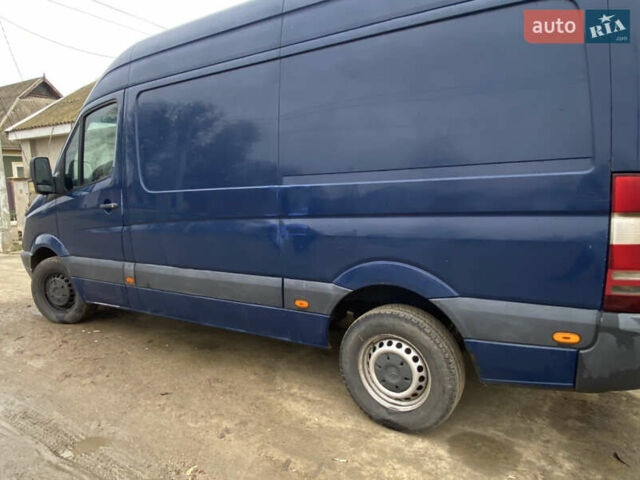 Синій Мерседес Sprinter, об'ємом двигуна 2.15 л та пробігом 463 тис. км за 9500 $, фото 3 на Automoto.ua