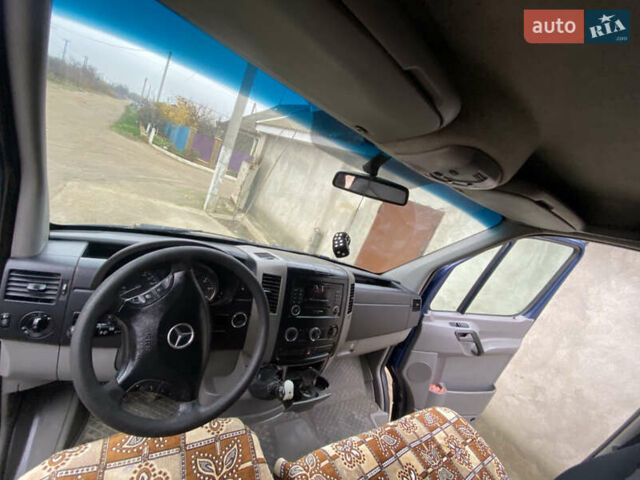Синій Мерседес Sprinter, об'ємом двигуна 2.15 л та пробігом 463 тис. км за 9500 $, фото 16 на Automoto.ua