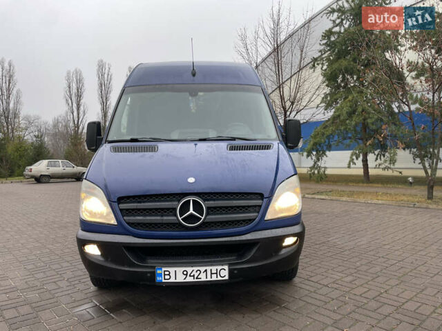 Синий Мерседес Sprinter, объемом двигателя 2.15 л и пробегом 560 тыс. км за 11999 $, фото 12 на Automoto.ua