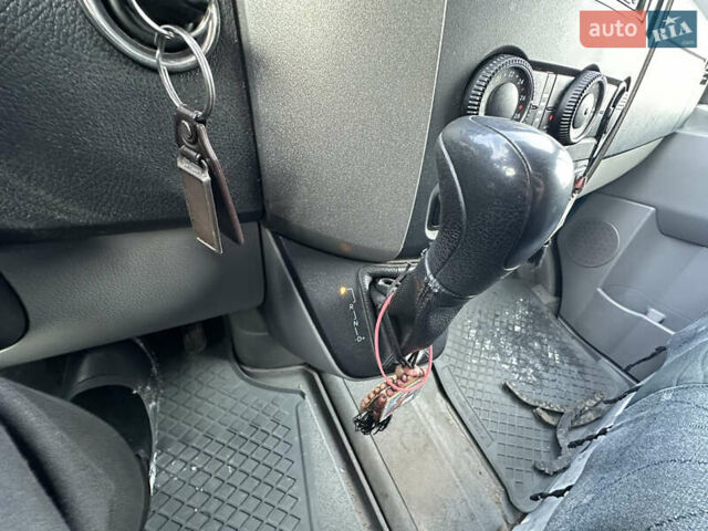 Синий Мерседес Sprinter, объемом двигателя 2.15 л и пробегом 506 тыс. км за 11000 $, фото 25 на Automoto.ua