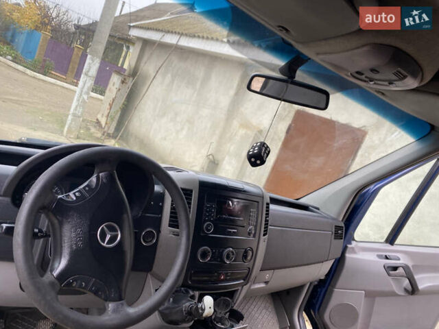 Синій Мерседес Sprinter, об'ємом двигуна 2.15 л та пробігом 463 тис. км за 9500 $, фото 19 на Automoto.ua