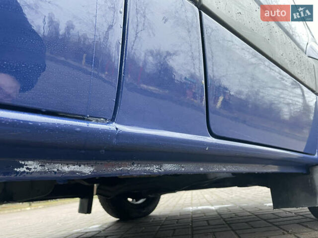 Синий Мерседес Sprinter, объемом двигателя 2.15 л и пробегом 560 тыс. км за 11999 $, фото 17 на Automoto.ua