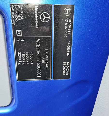 Синій Мерседес Sprinter, об'ємом двигуна 2.99 л та пробігом 445 тис. км за 28000 $, фото 6 на Automoto.ua