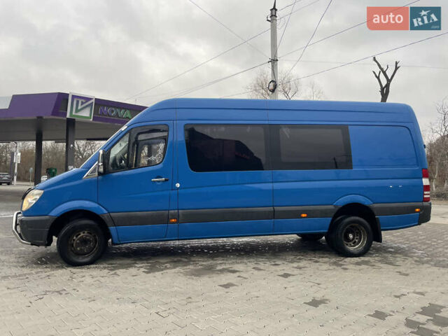 Синий Мерседес Sprinter, объемом двигателя 2.15 л и пробегом 444 тыс. км за 10999 $, фото 3 на Automoto.ua