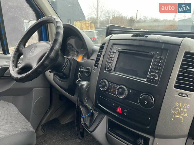 Синий Мерседес Sprinter, объемом двигателя 2.15 л и пробегом 444 тыс. км за 10999 $, фото 19 на Automoto.ua