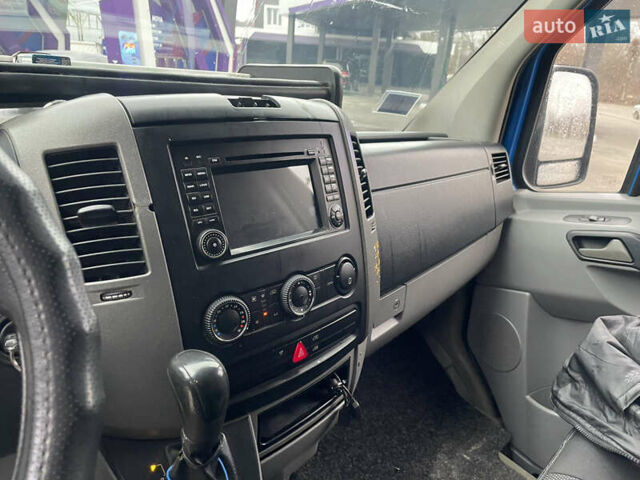 Синий Мерседес Sprinter, объемом двигателя 2.15 л и пробегом 444 тыс. км за 10999 $, фото 25 на Automoto.ua
