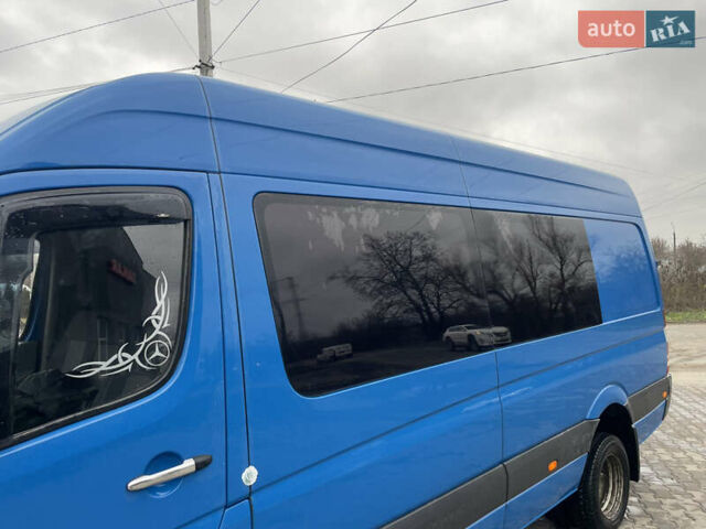 Синий Мерседес Sprinter, объемом двигателя 2.15 л и пробегом 444 тыс. км за 10999 $, фото 22 на Automoto.ua