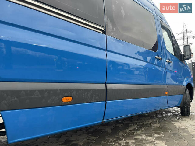 Синий Мерседес Sprinter, объемом двигателя 2.15 л и пробегом 444 тыс. км за 10999 $, фото 17 на Automoto.ua