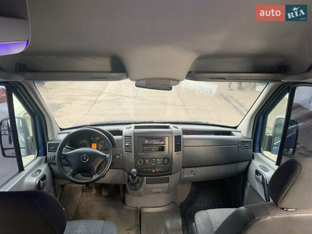 Синій Мерседес Sprinter, об'ємом двигуна 2.14 л та пробігом 205 тис. км за 10500 $, фото 13 на Automoto.ua