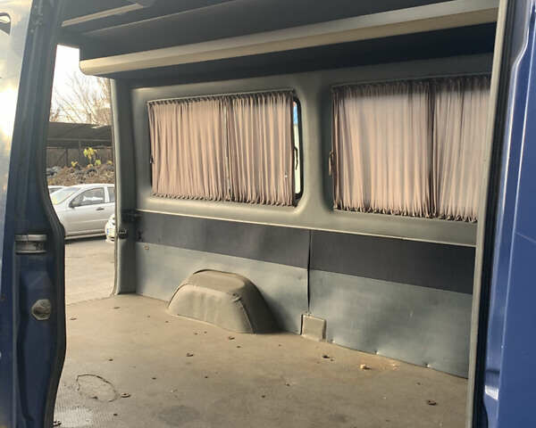Синій Мерседес Sprinter, об'ємом двигуна 2.14 л та пробігом 205 тис. км за 10500 $, фото 17 на Automoto.ua