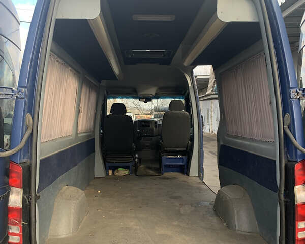 Синій Мерседес Sprinter, об'ємом двигуна 2.14 л та пробігом 205 тис. км за 10500 $, фото 18 на Automoto.ua