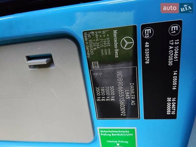 Синий Мерседес Sprinter, объемом двигателя 2.2 л и пробегом 363 тыс. км за 19300 $, фото 44 на Automoto.ua