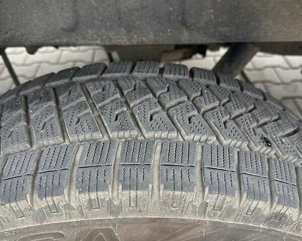 Синий Мерседес Sprinter, объемом двигателя 2.14 л и пробегом 450 тыс. км за 14700 $, фото 3 на Automoto.ua