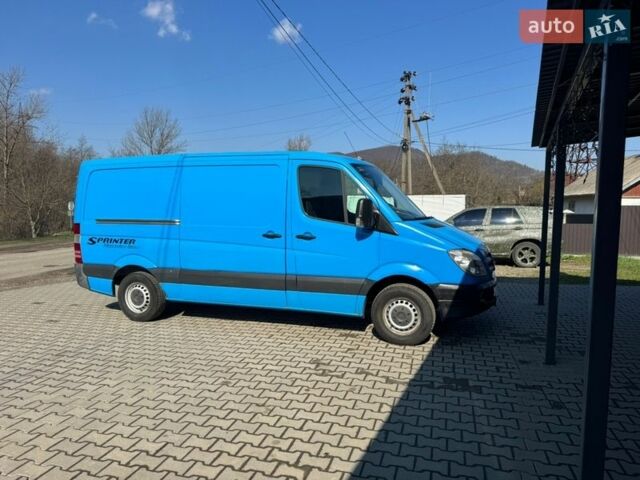 Синий Мерседес Sprinter, объемом двигателя 2.2 л и пробегом 380 тыс. км за 11500 $, фото 6 на Automoto.ua