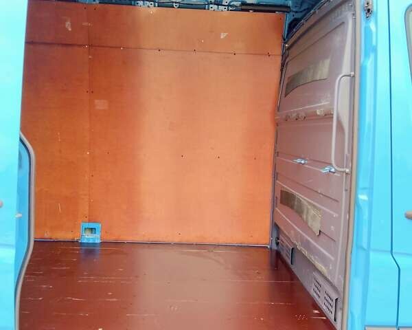 Синий Мерседес Sprinter, объемом двигателя 2.2 л и пробегом 363 тыс. км за 19300 $, фото 42 на Automoto.ua