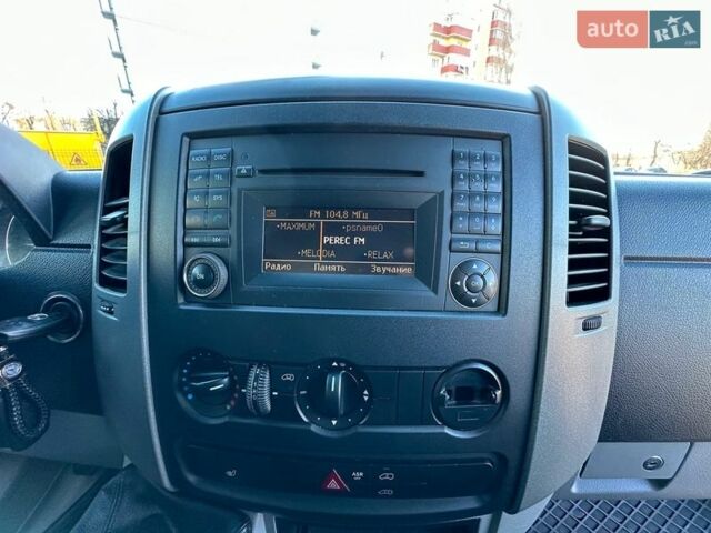 Синій Мерседес Sprinter, об'ємом двигуна 2.1 л та пробігом 552 тис. км за 10990 $, фото 18 на Automoto.ua