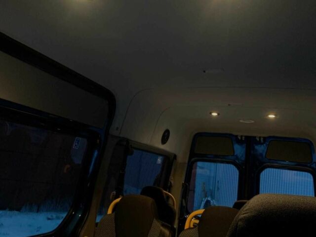 Синій Мерседес Sprinter, об'ємом двигуна 1.8 л та пробігом 124 тис. км за 16900 $, фото 16 на Automoto.ua