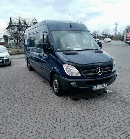 Синий Мерседес Sprinter, объемом двигателя 2.14 л и пробегом 230 тыс. км за 15200 $, фото 4 на Automoto.ua