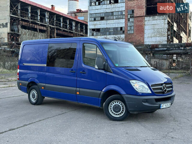 Синий Мерседес Sprinter, объемом двигателя 2.14 л и пробегом 260 тыс. км за 18700 $, фото 1 на Automoto.ua