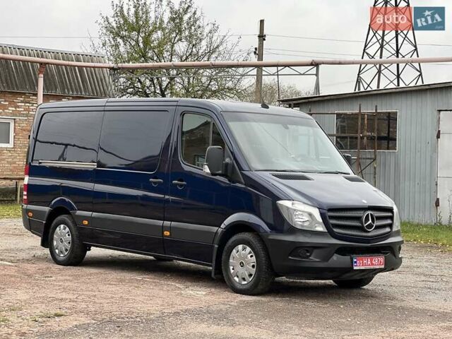 Синий Мерседес Sprinter, объемом двигателя 2.2 л и пробегом 310 тыс. км за 17500 $, фото 16 на Automoto.ua