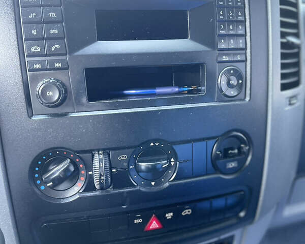 Синій Мерседес Sprinter, об'ємом двигуна 2.14 л та пробігом 495 тис. км за 19999 $, фото 45 на Automoto.ua