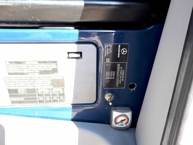 Синій Мерседес Sprinter, об'ємом двигуна 2.14 л та пробігом 460 тис. км за 16999 $, фото 2 на Automoto.ua