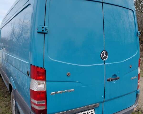 Синій Мерседес Sprinter, об'ємом двигуна 2.2 л та пробігом 253 тис. км за 20000 $, фото 21 на Automoto.ua