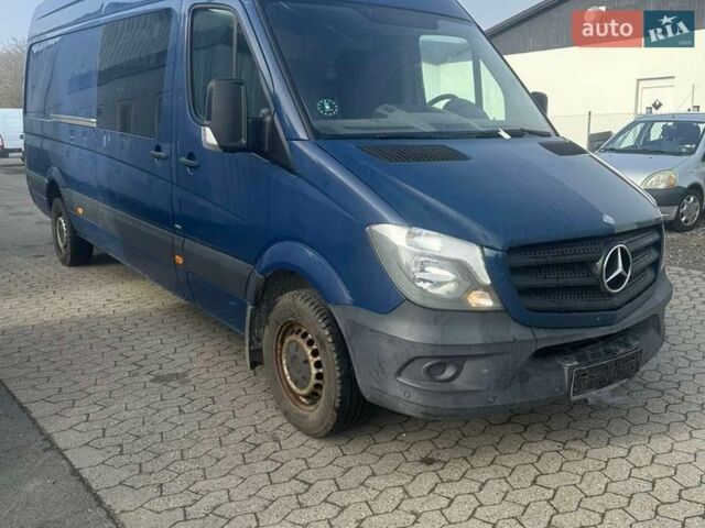 Синий Мерседес Sprinter, объемом двигателя 3 л и пробегом 267 тыс. км за 24500 $, фото 1 на Automoto.ua