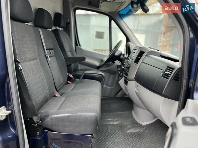 Синий Мерседес Sprinter, объемом двигателя 2.2 л и пробегом 310 тыс. км за 17500 $, фото 38 на Automoto.ua