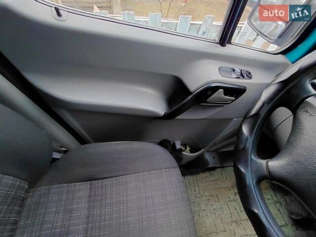 Синій Мерседес Sprinter, об'ємом двигуна 2.2 л та пробігом 253 тис. км за 20000 $, фото 14 на Automoto.ua