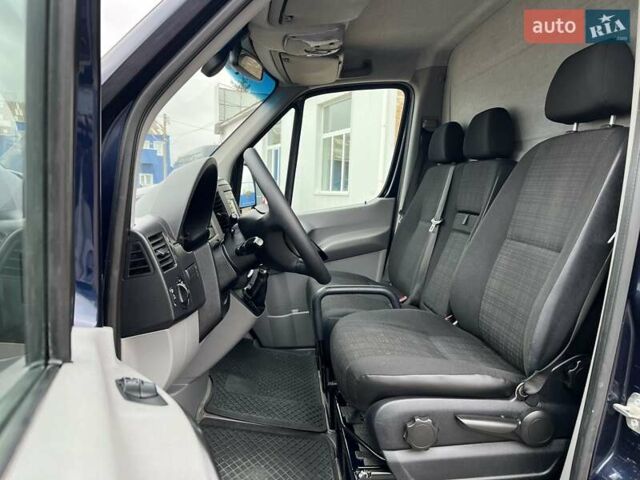 Синий Мерседес Sprinter, объемом двигателя 2.2 л и пробегом 310 тыс. км за 17500 $, фото 27 на Automoto.ua